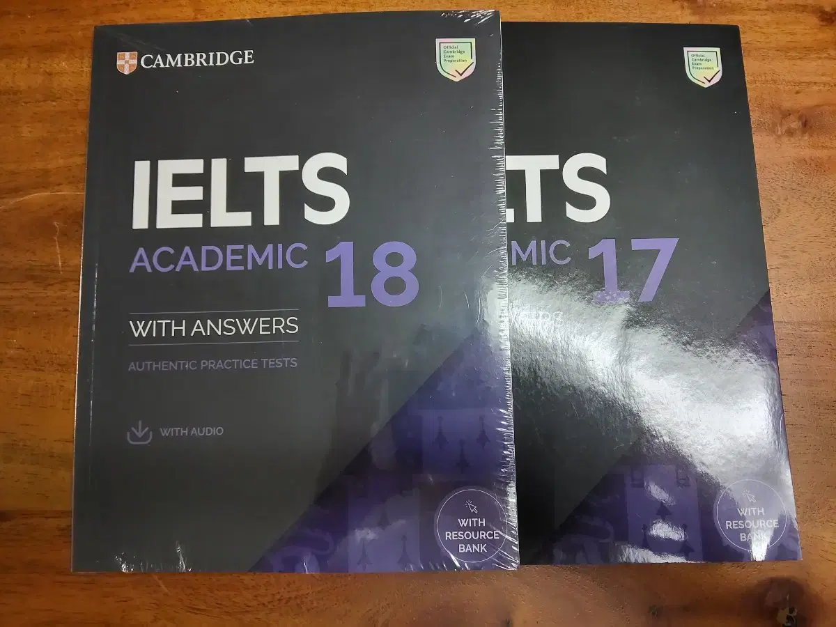 IELTS 캠브릿지 문제집(17, 18)